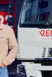 Rensa case: CEO in front of a Renault Trucks E-TECH D
