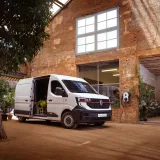 Renault Trucks Master 4 Red EDITION