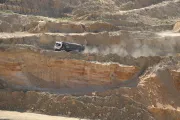 The awner of a sand quarry in Tunisia has chosen several Renault Trucks K 500 hp to transport its raw materials.