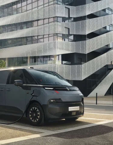 New E-Tech Trafic